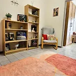 Urban Street Apartment Roma